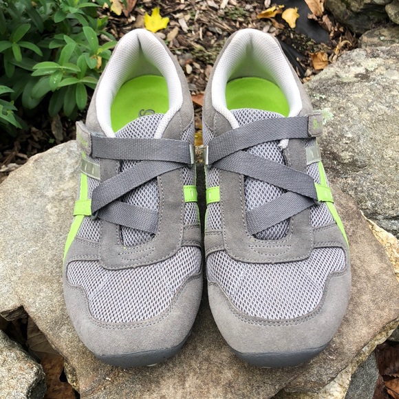 new skechers slip ons